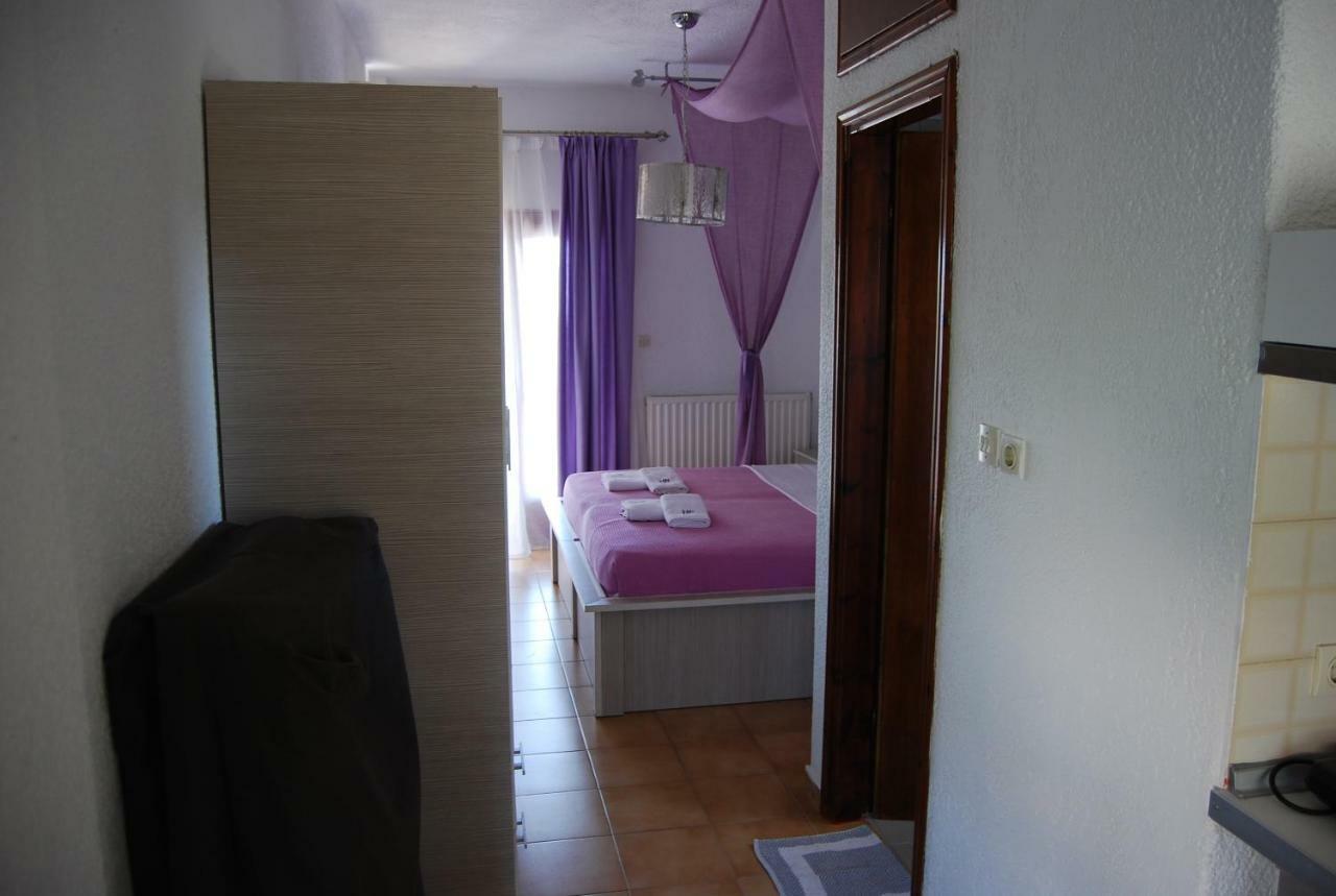 Studio Nastasia Afytos Exterior photo